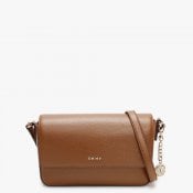 Search results for: 'dkny bryant leather crossbody bag tsbhb2655